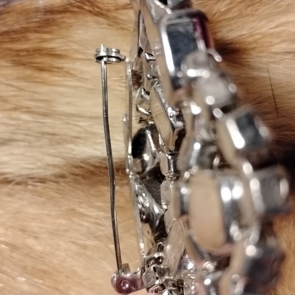 Large Rhinestone Brooch - Picture 5 of 5